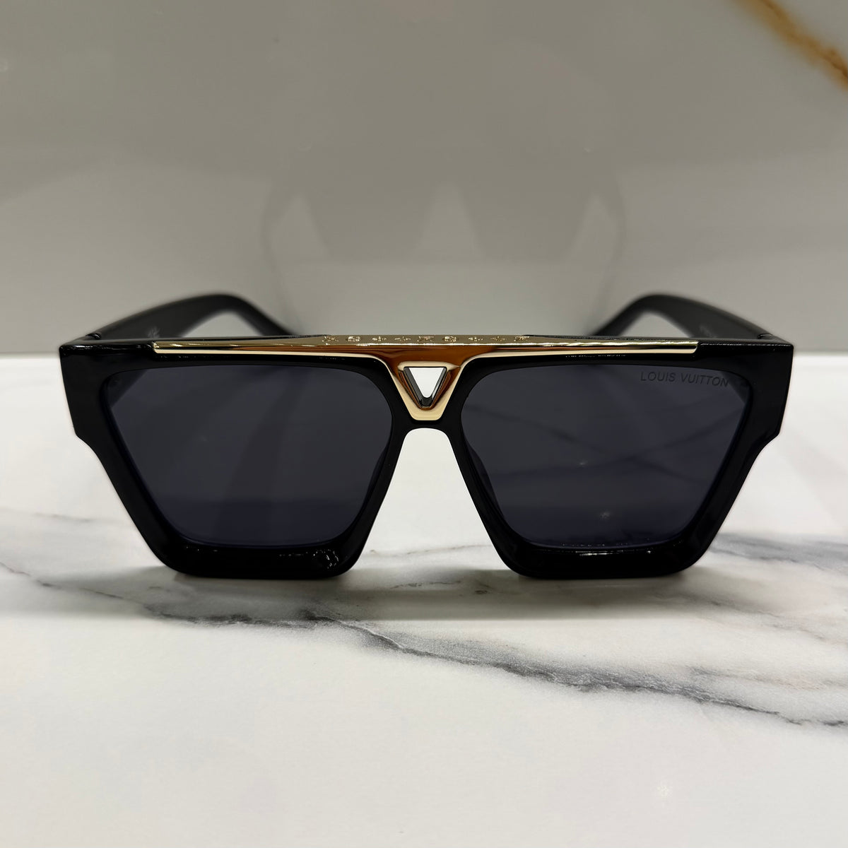 SUNGLASSES - LOUIS VUITTON