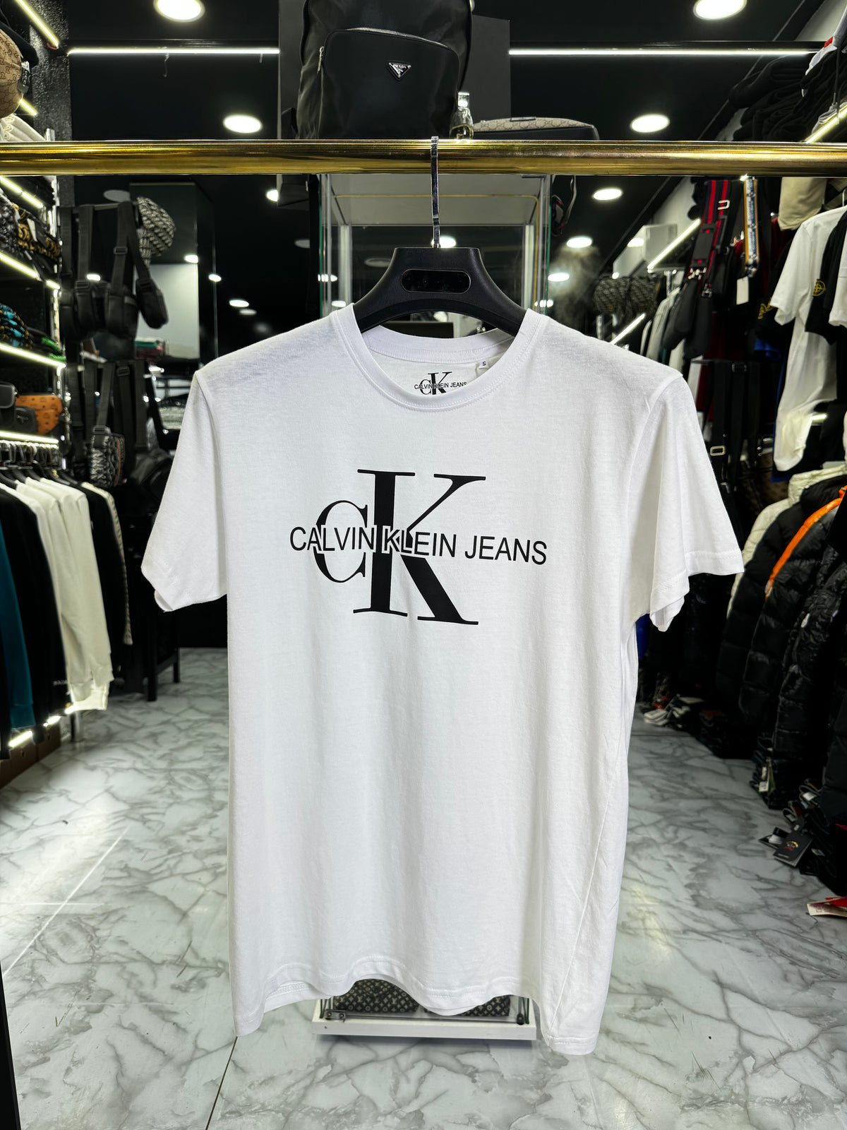 T-SHIRT CODE 2084
