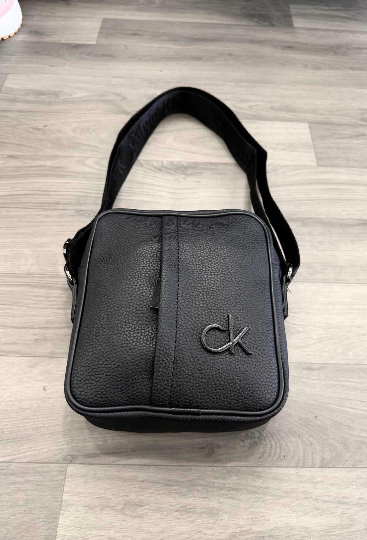 ΤΣΑΝΤΑΚΙ - CALVIN KLEIN