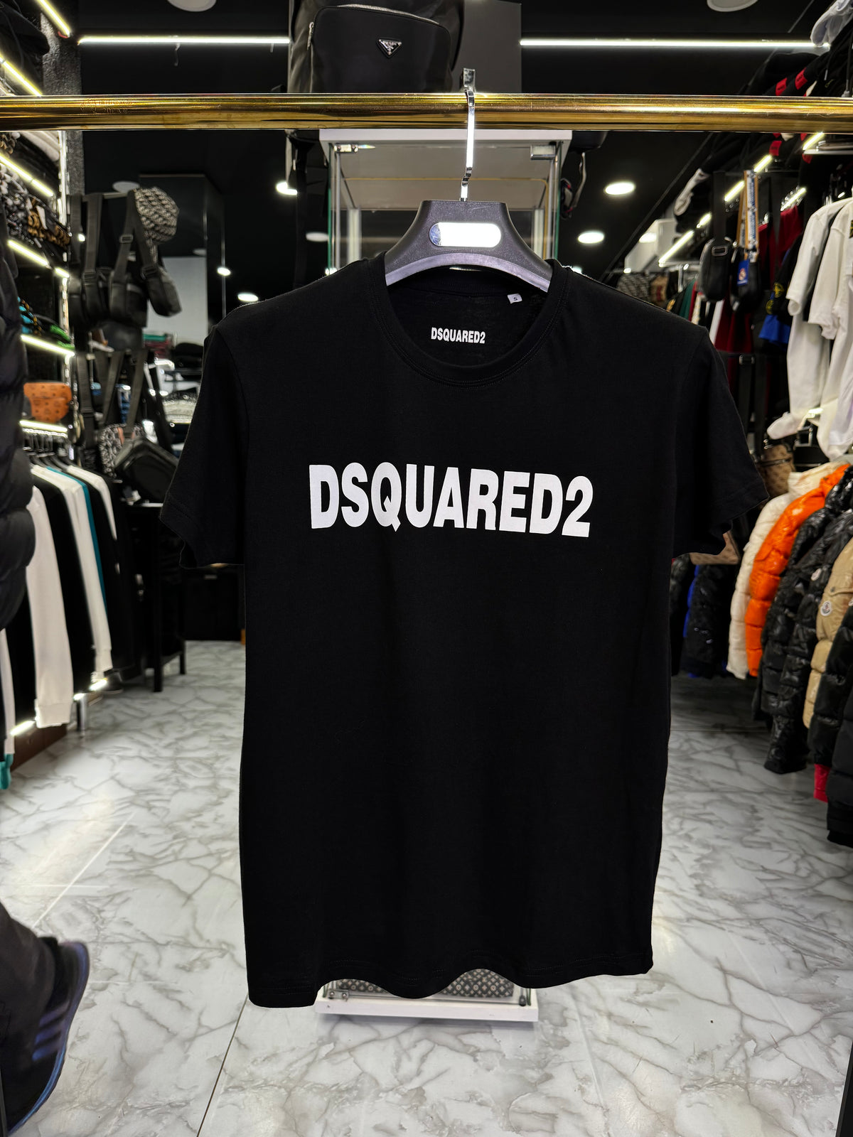 T-SHIRT CODE 2032