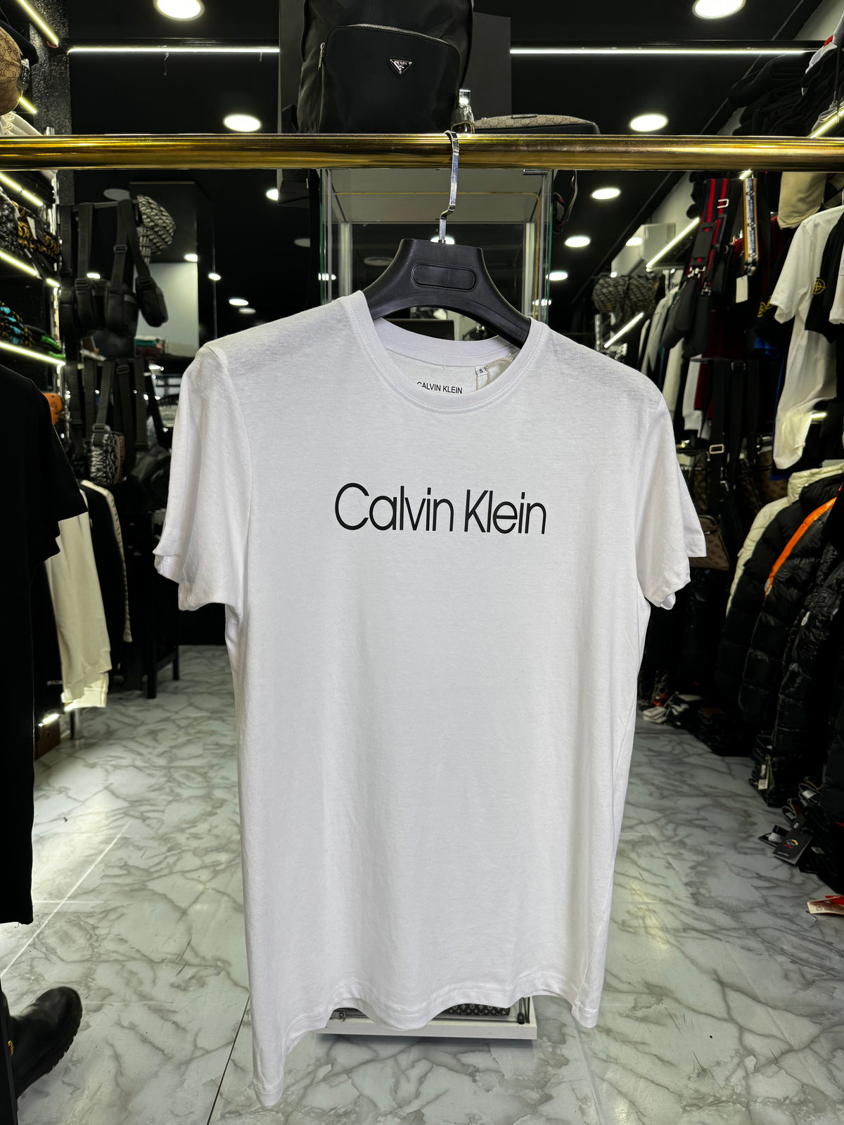 T-SHIRT CODE 2082