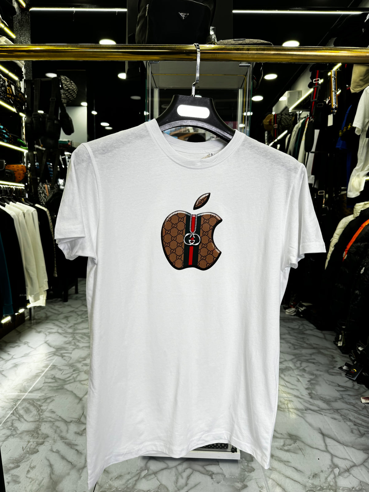T-SHIRT CODE 2072