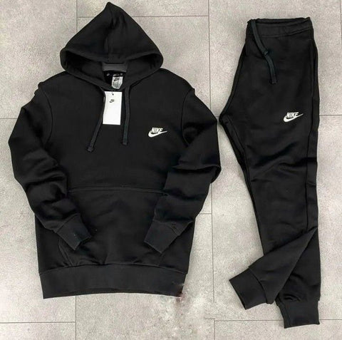 NIKE SPORTSWEAR SET