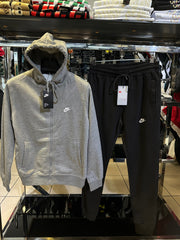 NIKE SPORTSWEAR SET