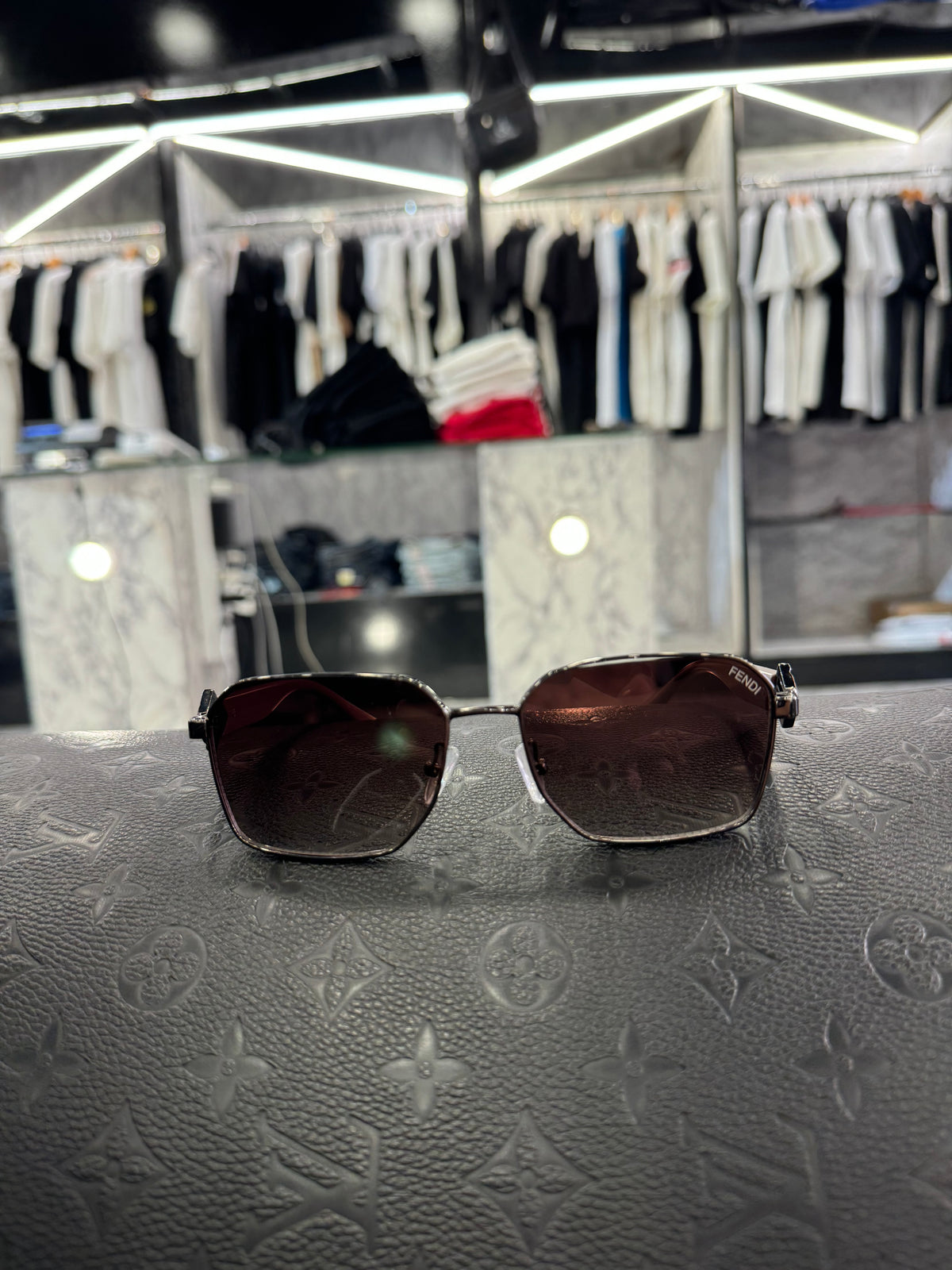 SUNGLASSES - FENDI
